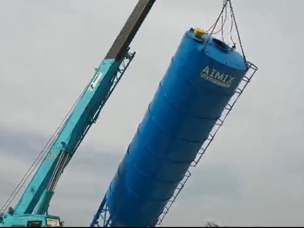 Aimix cement silo in Pakistan 1
