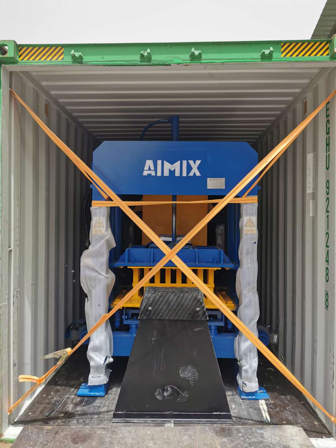 AIMIX block machine sent to Malaysia 2