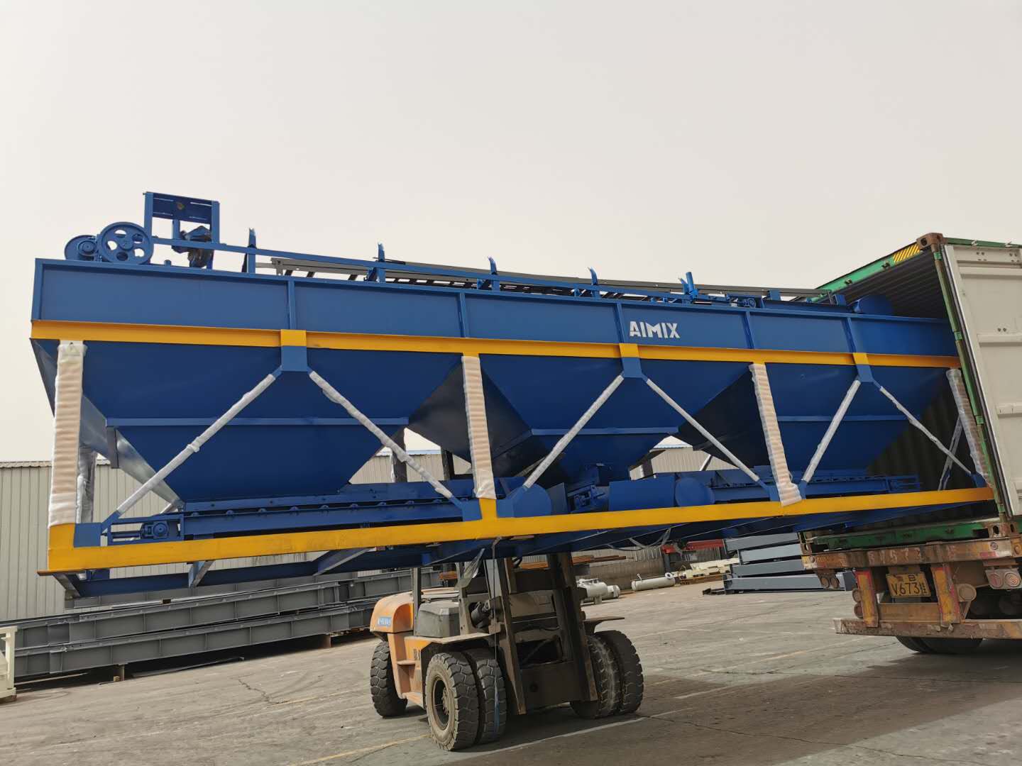 AIMIX block machine sent to Malaysia 3