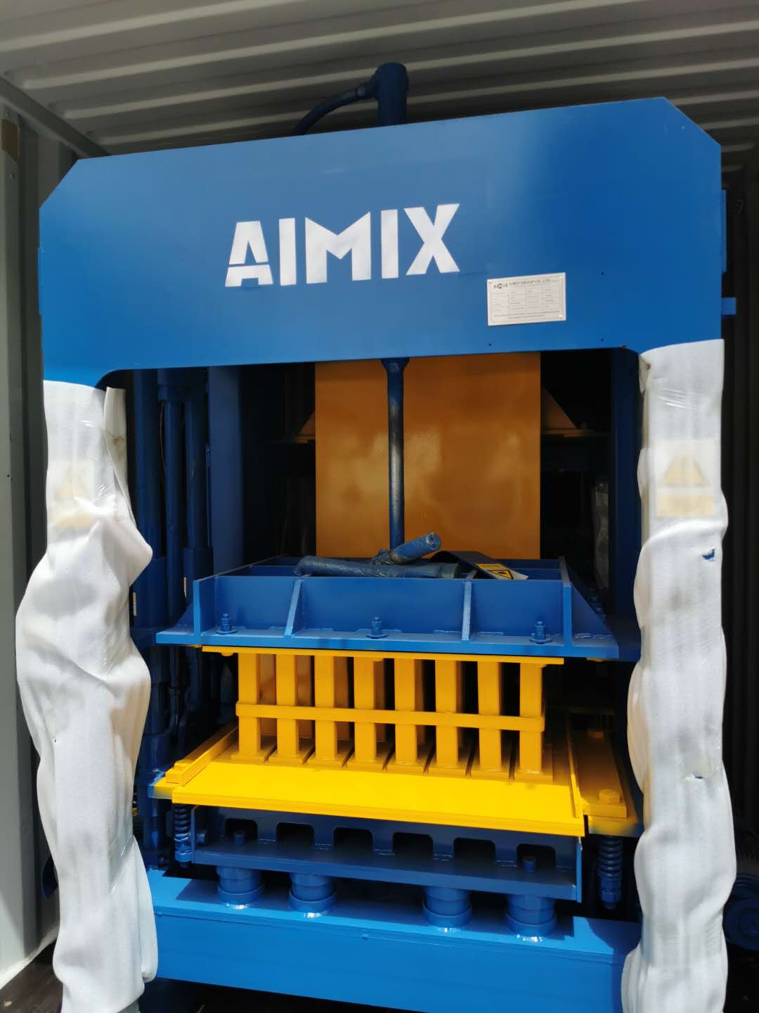 AIMIX block machine sent to Malaysia