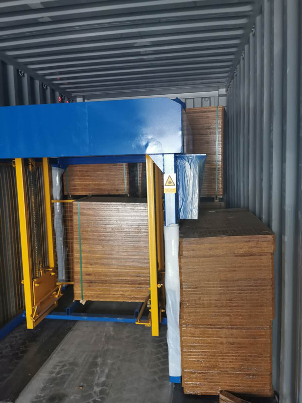 AIMIX concrete block machine sent to Jamaica 3