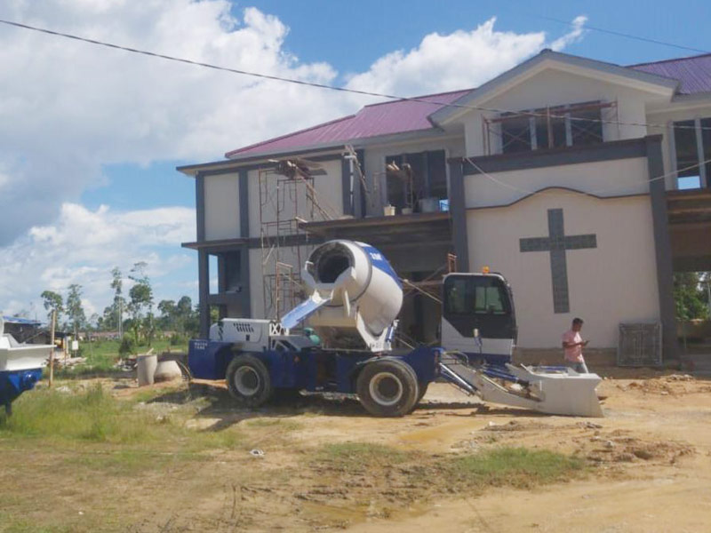 AIMIX 3.5 self loading mixer in Papua Indoesia