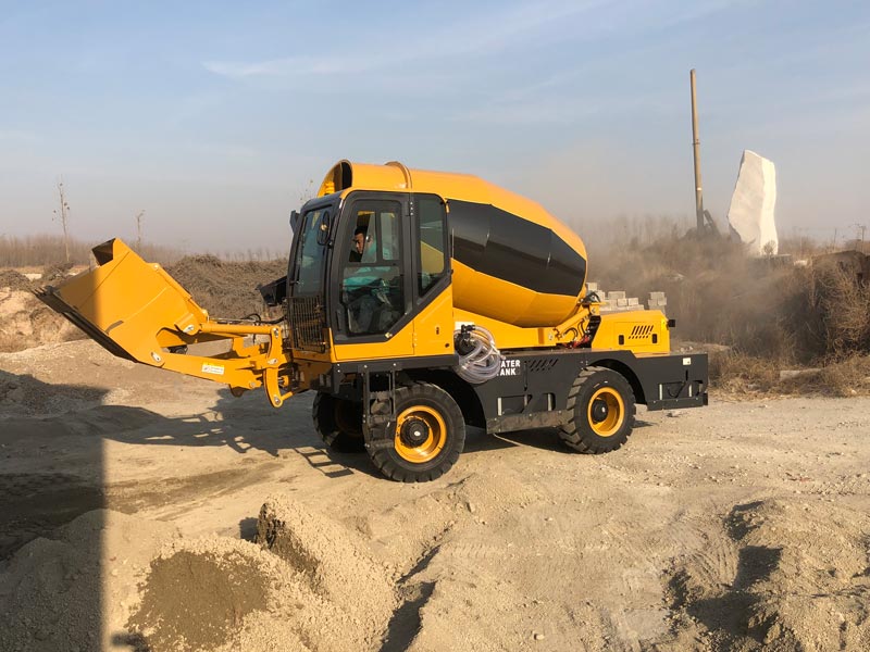 AIMIX AS4.0 self loading mixer sent to Peru