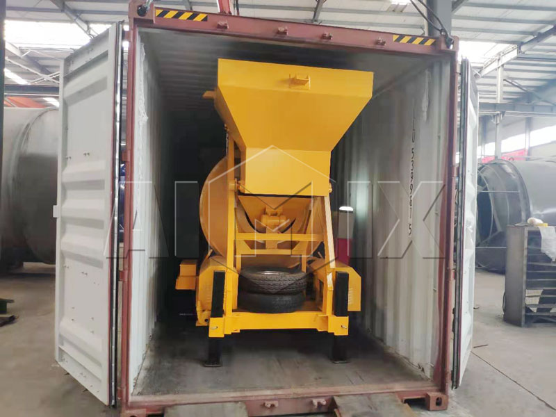 500 liter concrete mixer loaded