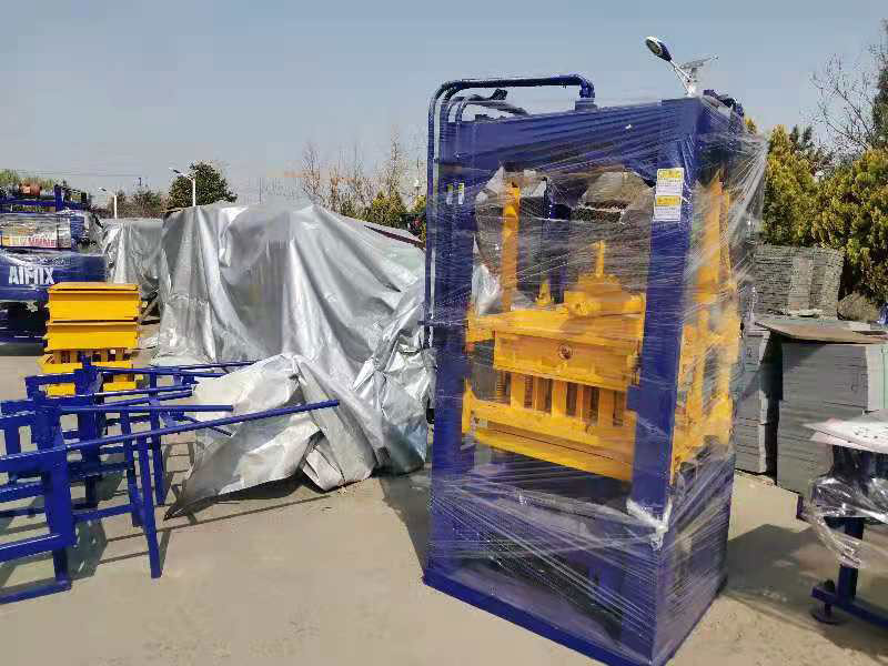 Block Machine Loading Pictures AIMIX