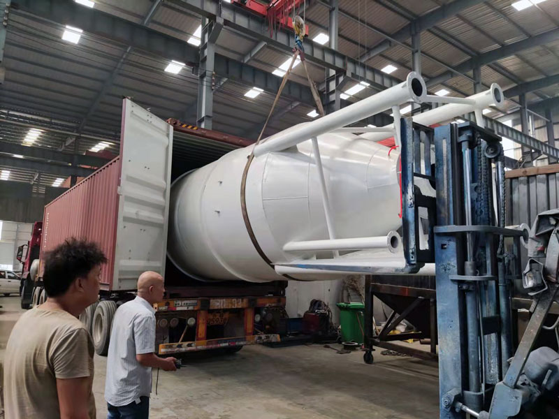 AIMIX 30 ton cement silo loading