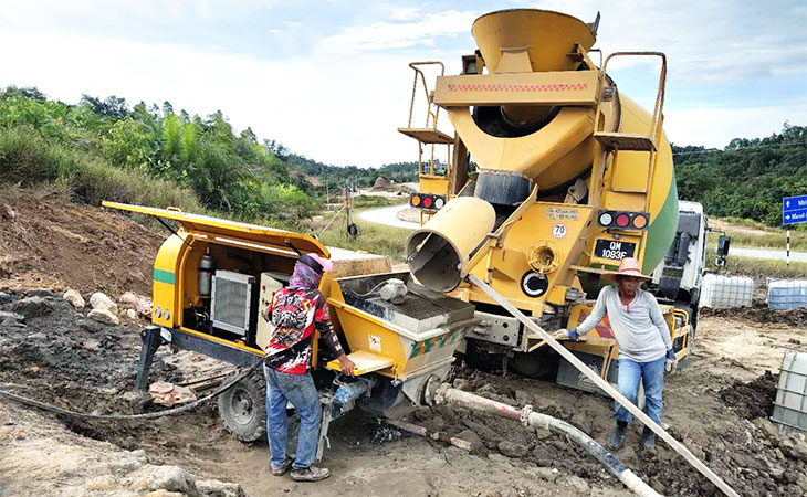 pompa beton kecil Indonesia vehicle