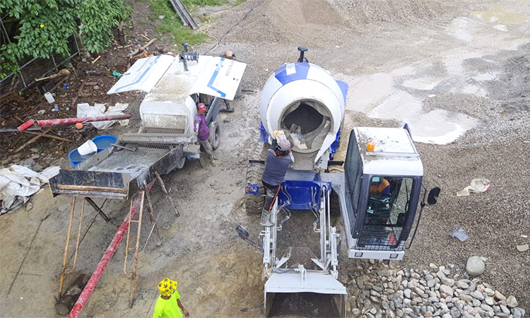 40m3 diesel concrete pump working in East Timor