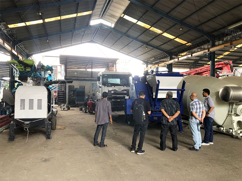 customer visit our diesel concrete mixer and pump in Bogor
