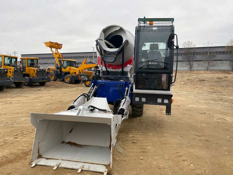 self concrete mixer truck