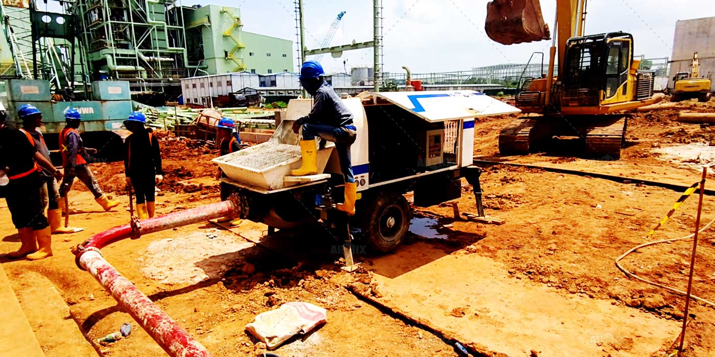 working site of the concrete pump trailer