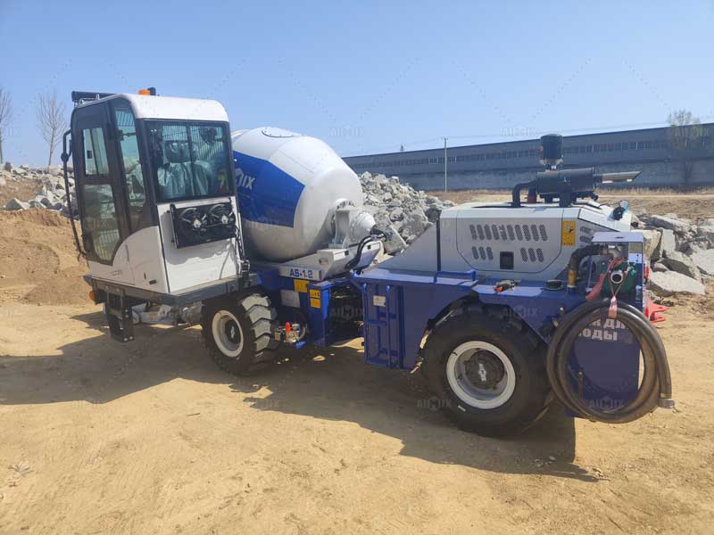 1.2 cbm self concrete mixer in Russia