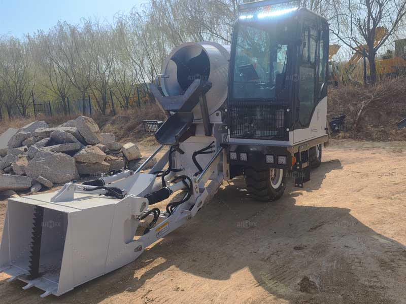 1.2 cbm self loading mixer in Russia