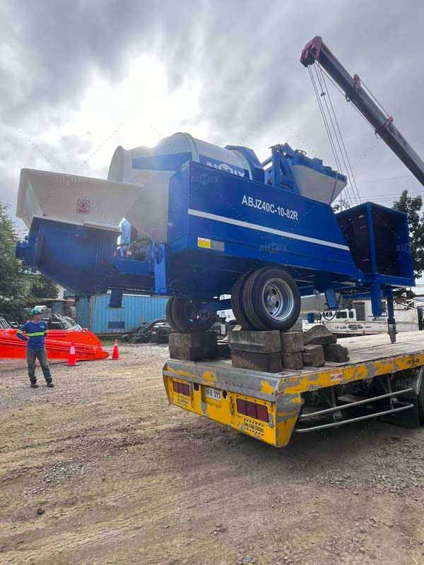 Customer receiving concrete mixer pump