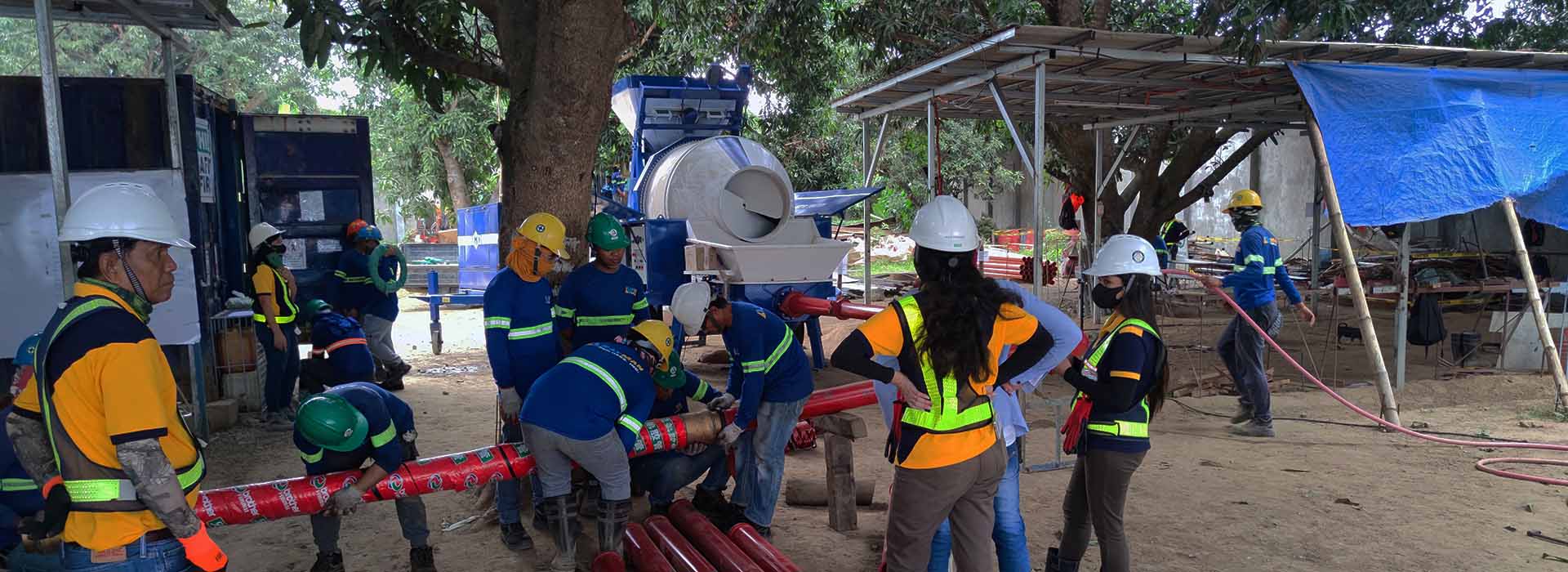 AIMIX Service team for concrete pump installation