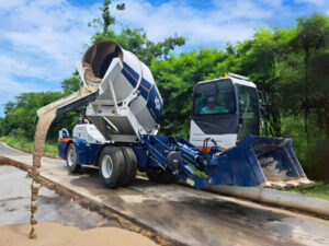 self loading mixer truck for sale in Indonesia