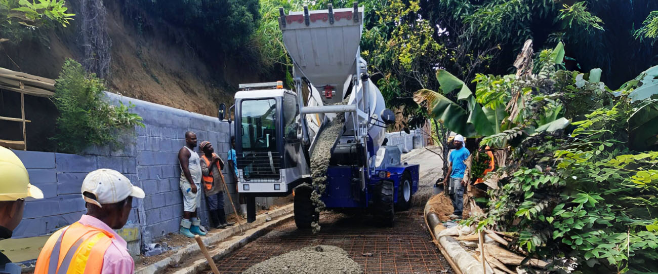 self loading concrete mixer for rural road construction