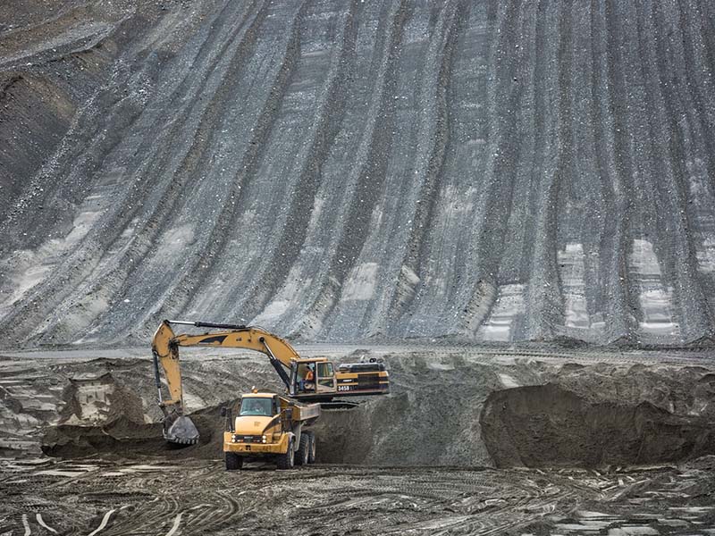 Upstream Resource Exploration and Mining Rights Distribution of sand and gravel aggregates