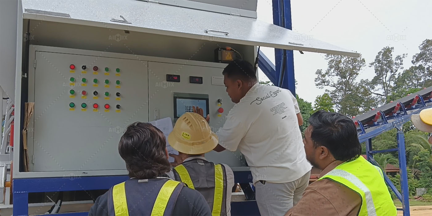 customers operate 35cbm mobile batch plant in Malaysia
