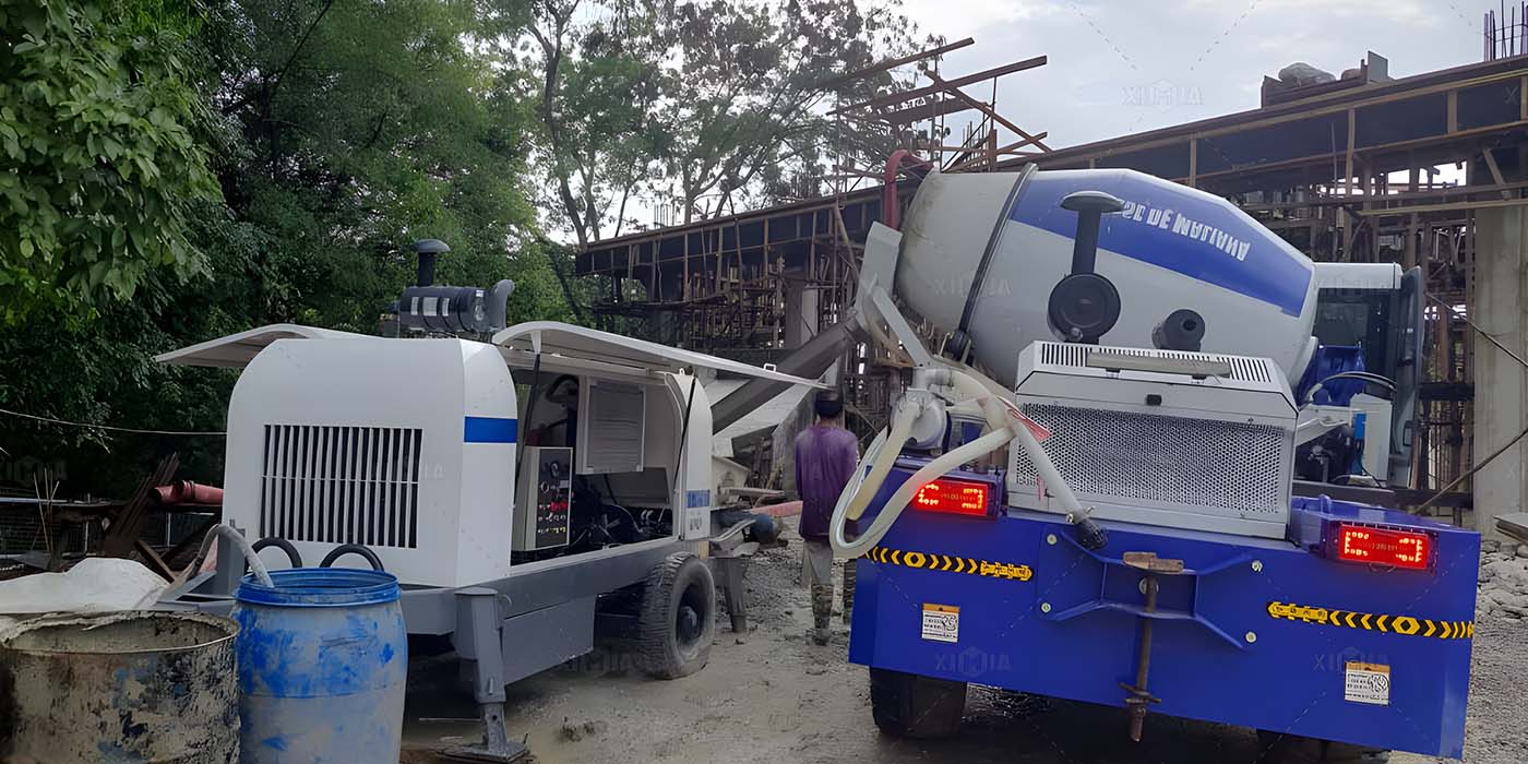 Pompa trailer ABT40D dan mixer pemuatan mandiri AS-2.6 untuk pembangunan rumah di Kalimantan, Indonesia