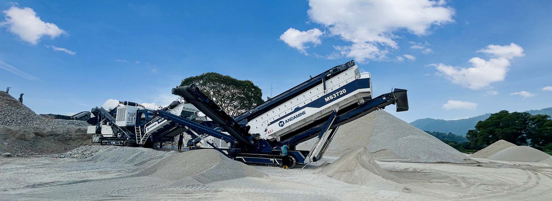 100-200TPH Crawler Mobile Crushing Plant Put Into use On-site in Malaysia