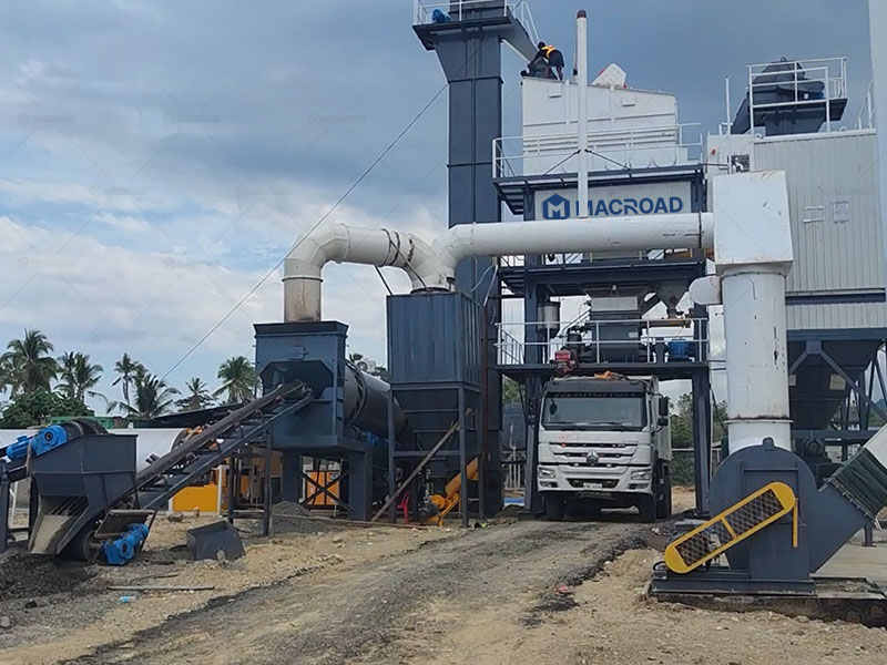 60 ton batch mix asphalt plant producing asphalt in the Philippines