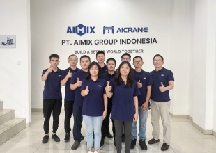 Macroad asphalt hot mix plant in Indonesia team