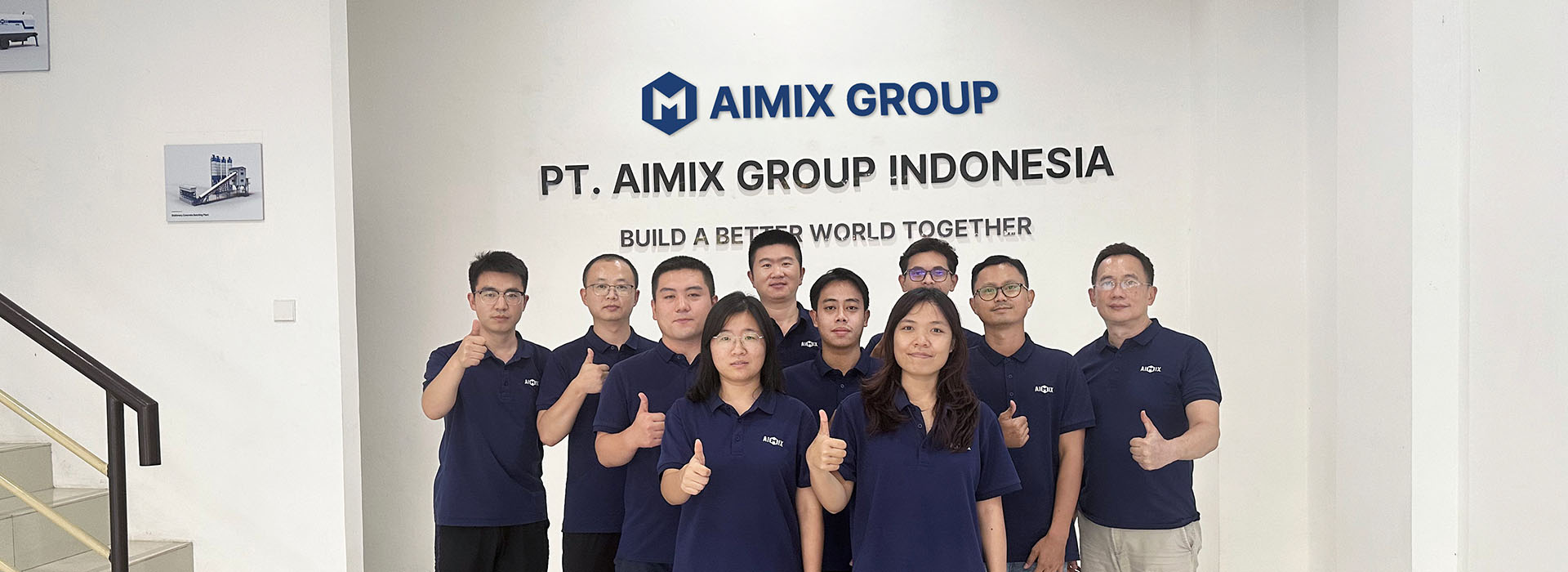 macroad Indonesia service team