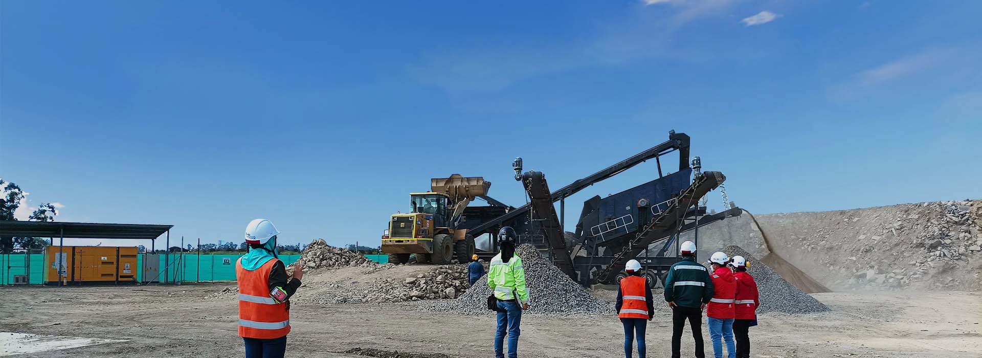 tire type mobile crushing plant for sale on site with customers