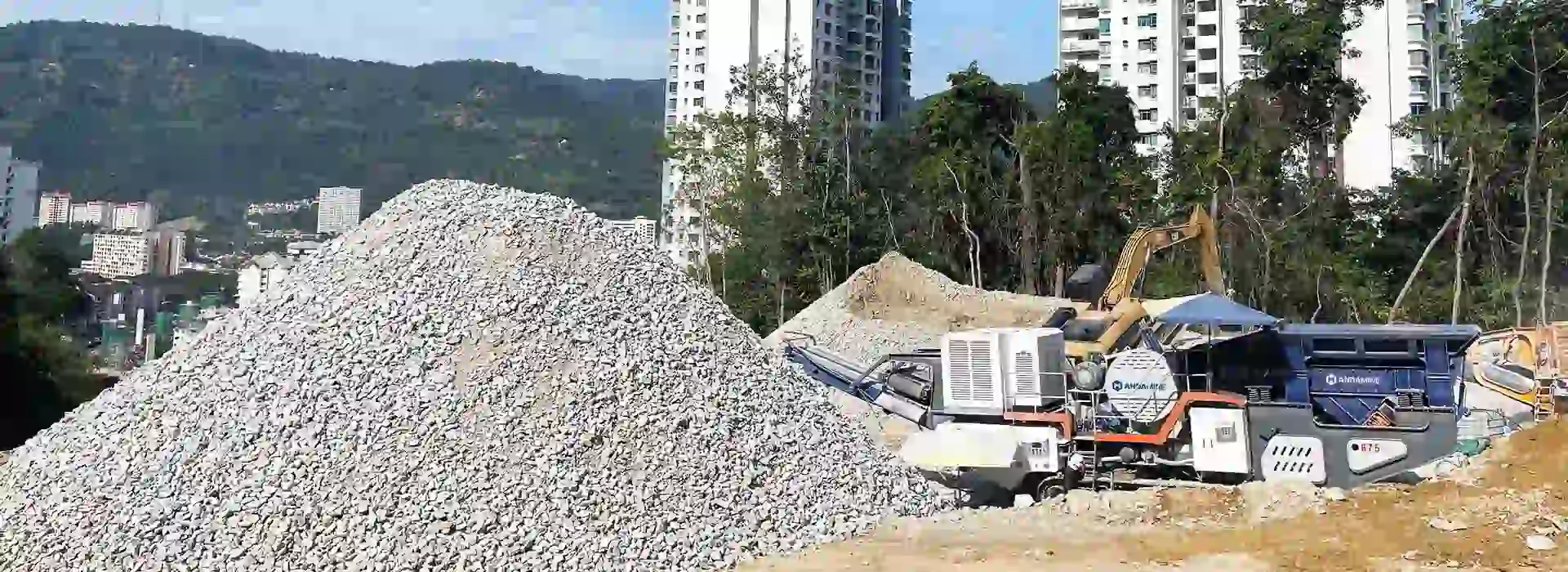 ANDAMINE 100TPH crawler type mobile jaw crusher for volcanic rock aggregates production